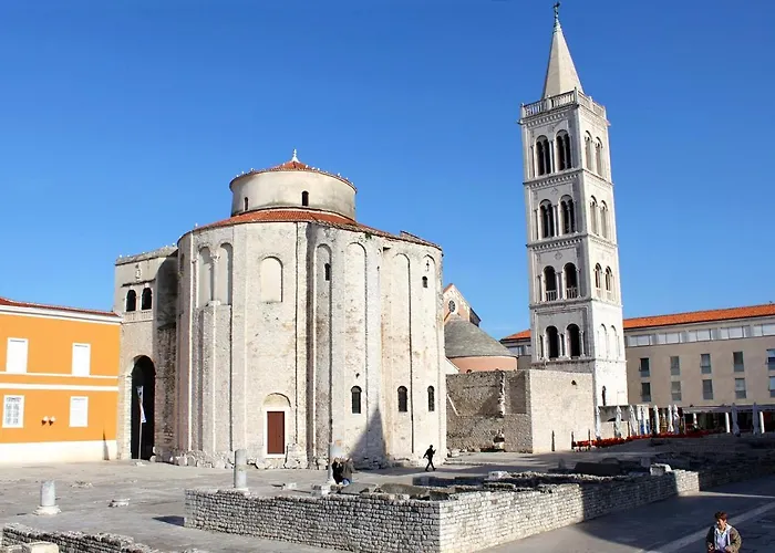 Апартаменты With Parking Space - 19208 *